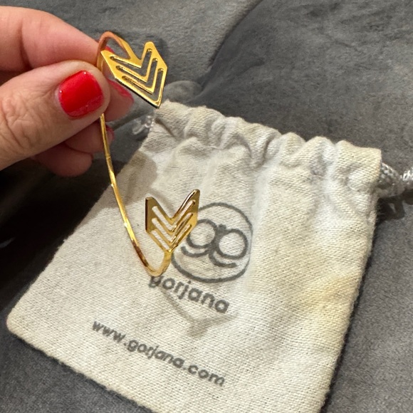 Gorjana Gold Open Chevron Cuff - Picture 1 of 4